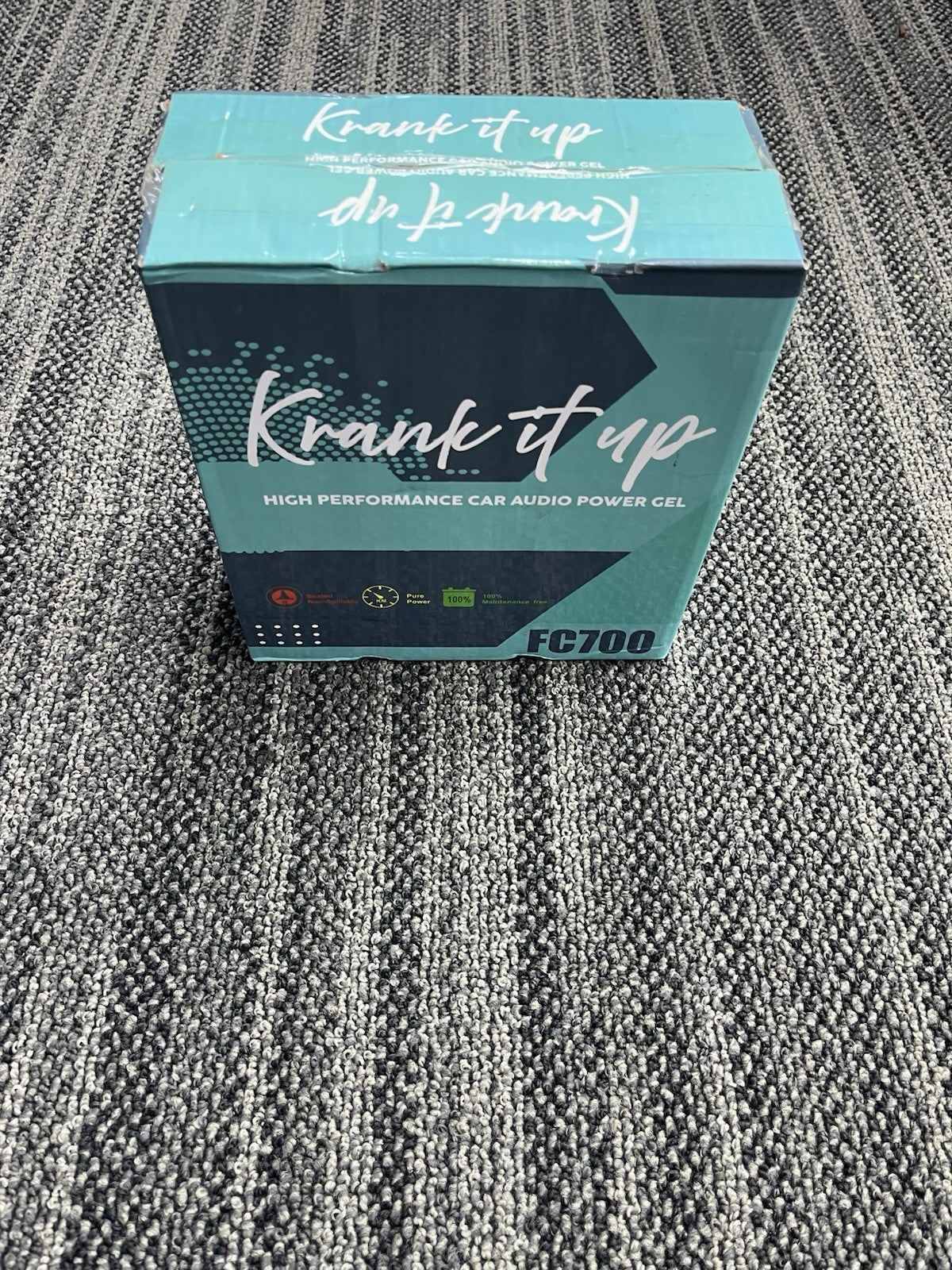 420025